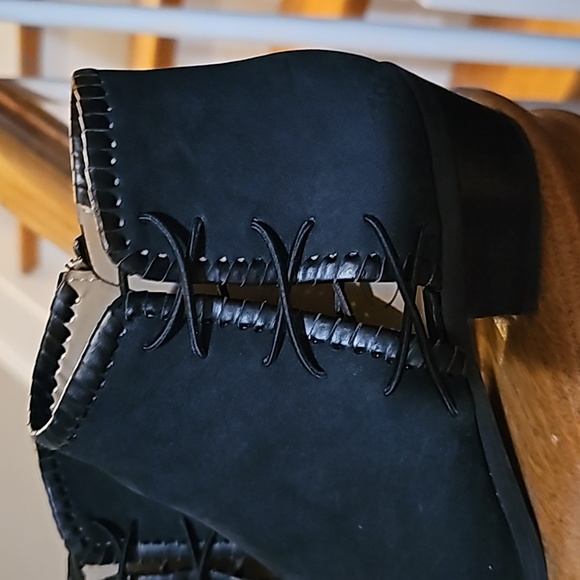 Jack Rogers Reagan Black Suede Ankle Boots - Picture 2 of 8